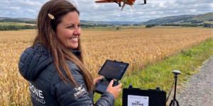 Michele Aaen flying a Wingtra II